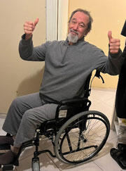 Manuel tekerlekli sandalye teslimatı