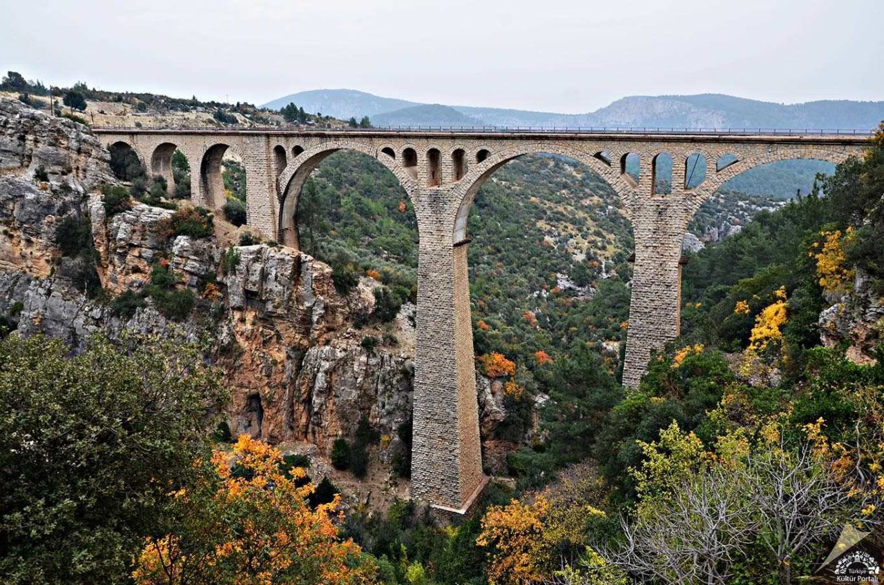 ADANA KARAİSALI TEKERLEKLİ SANDALYE