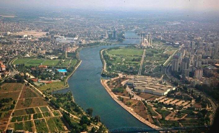 ADANA SARIÇAM TEKERLEKLİ SANDALYE