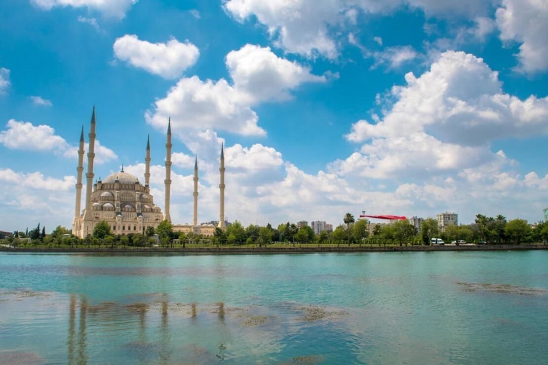 ADANA TEKERLEKLİ SANDALYE