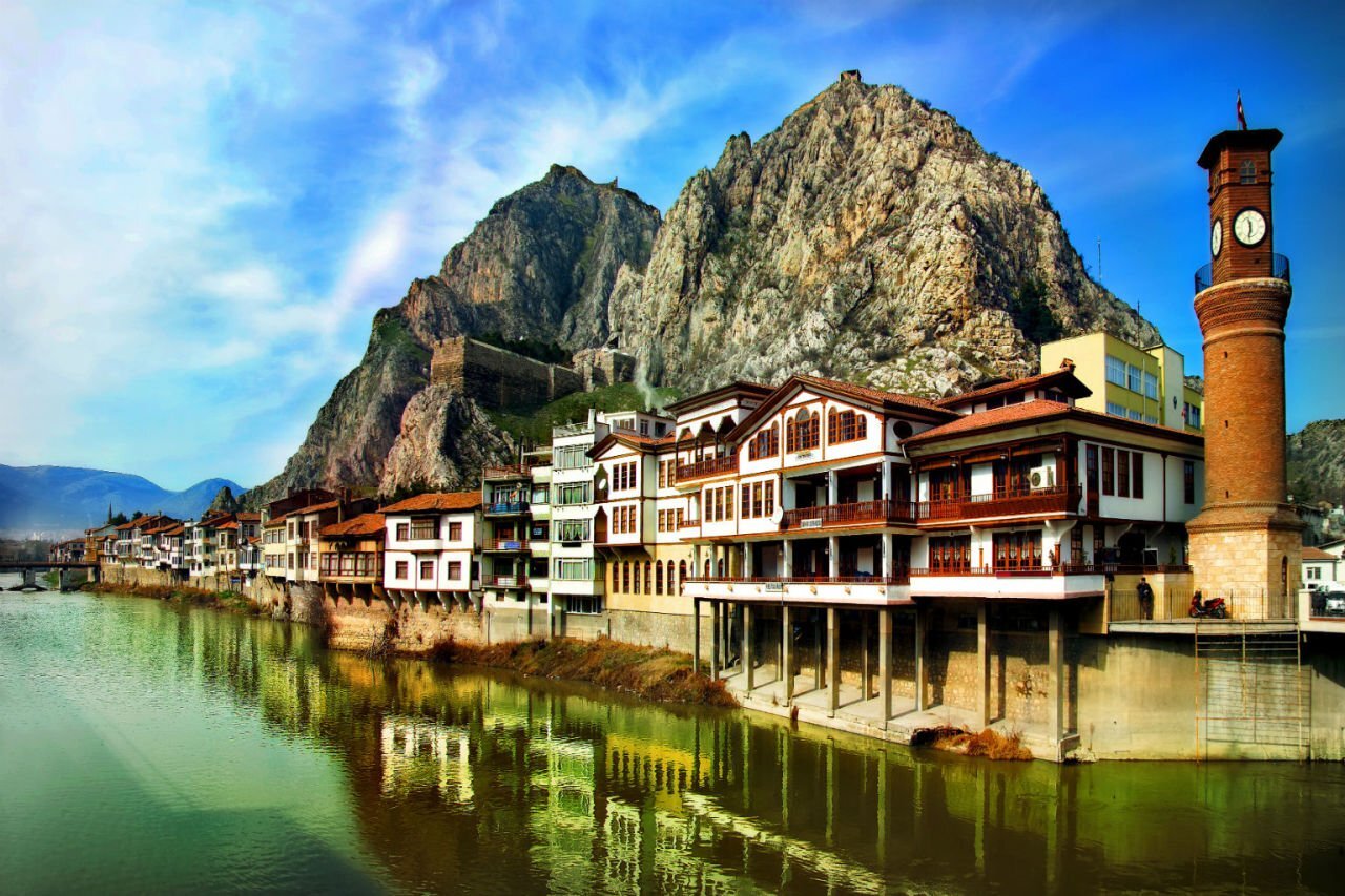 AMASYA TEKERLEKLİ SANDALYE
