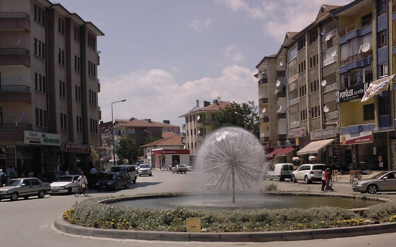 ANKARA ÇUBUK TEKERLEKLİ SANDALYE