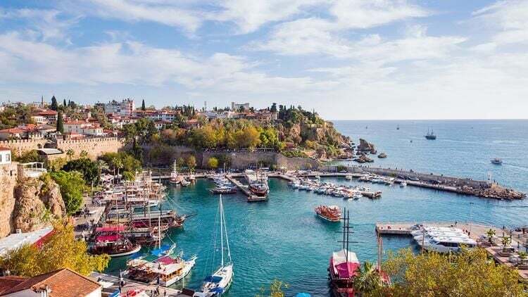 ANTALYA TEKERLEKLİ SANDALYE