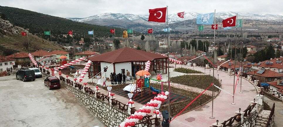 BURDUR TEFENNİ TEKERLEKLİ SANDALYE