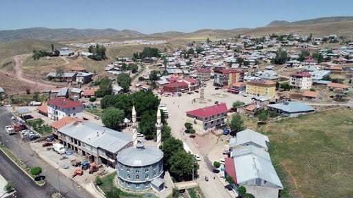 ERZİNCAN OTLUKBELİ TEKERLEKLİ SANDALYE