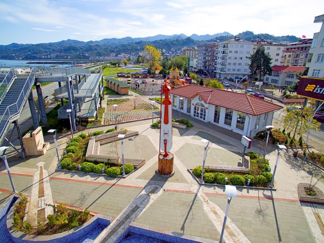 GİRESUN GÖRELE TEKERLEKLİ SANDALYE