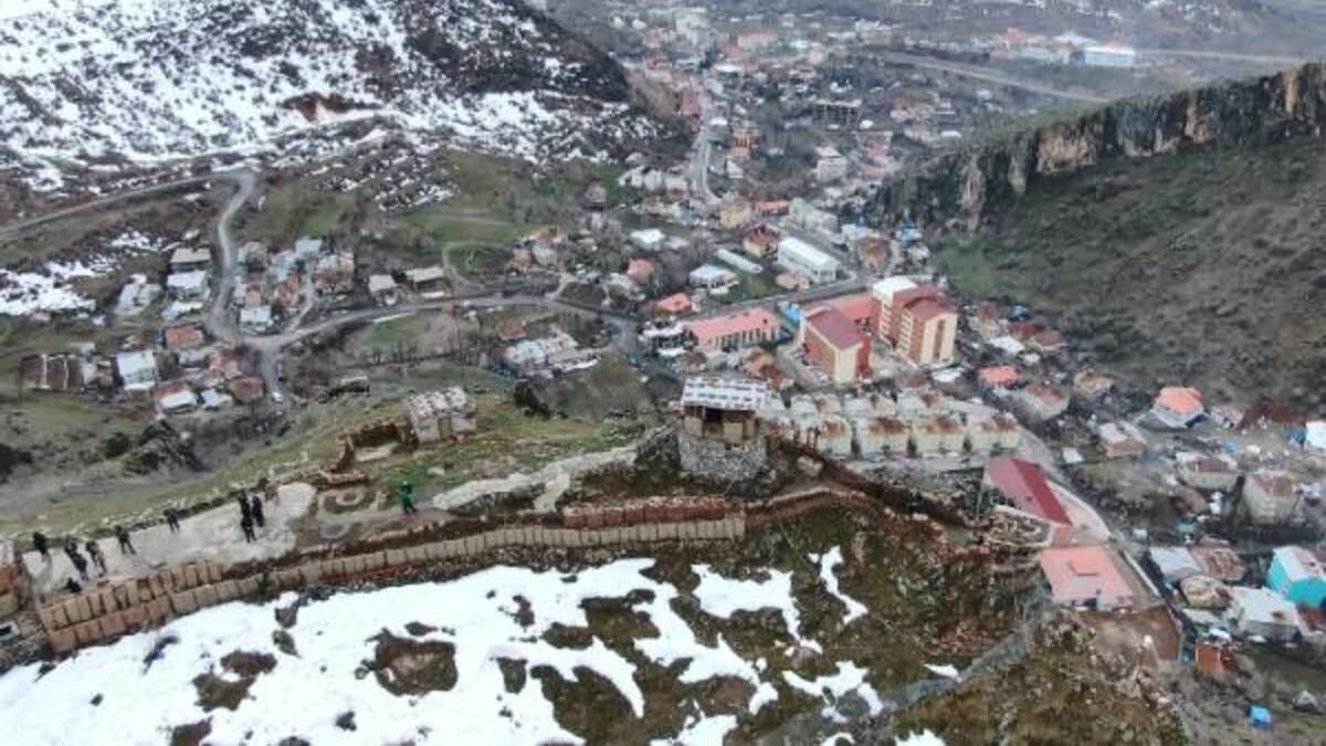 HAKKARİ ÇUKURCA TEKERLEKLİ SANDALYE