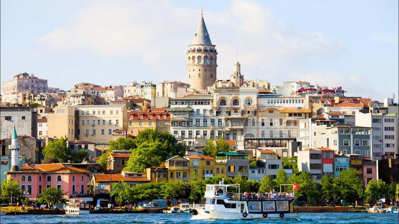 İSTANBUL BEYOĞLU TEKERLEKLİ SANDALYE