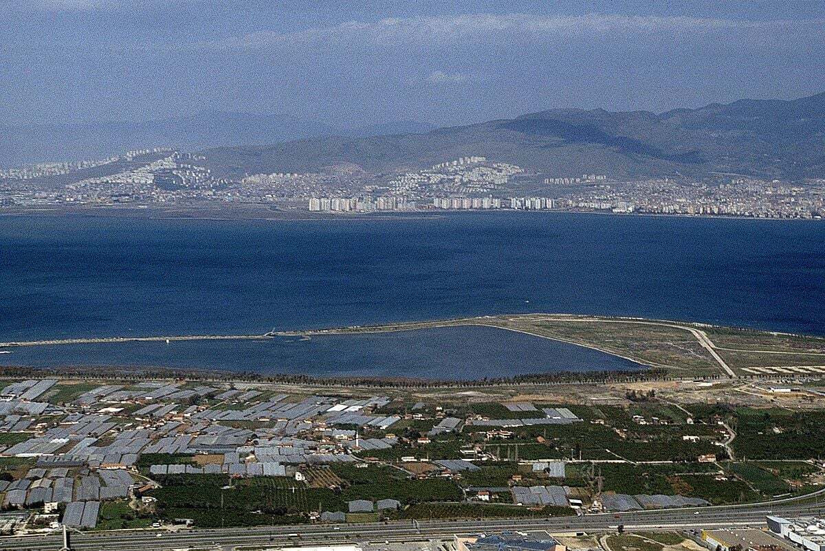 İZMİR BALÇOVA TEKERLEKLİ SANDALYE