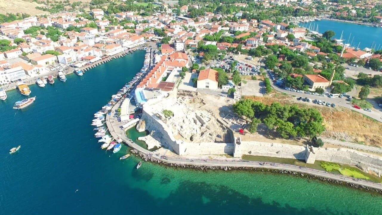 İZMİR FOÇA TEKERLEKLİ SANDALYE