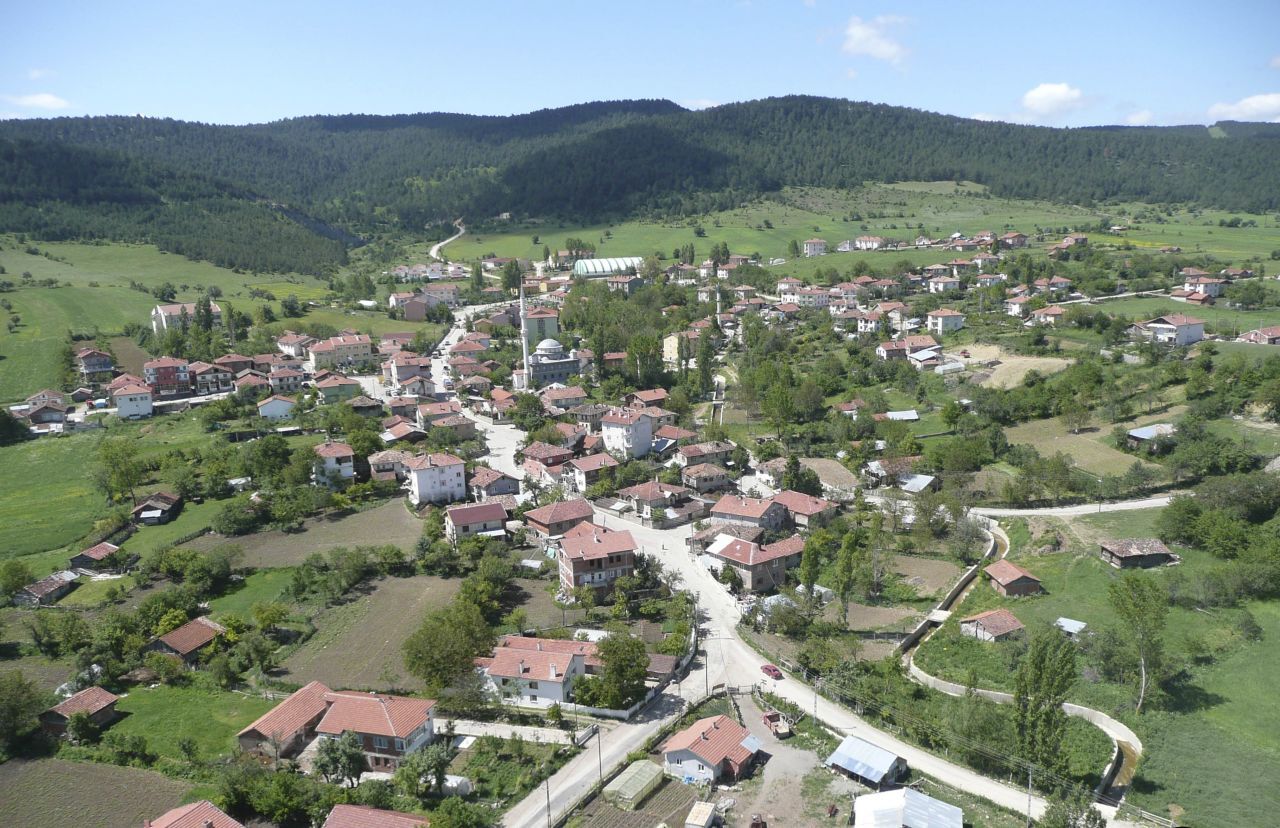 KARABÜK OVACIK TEKERLEKLİ SANDALYE