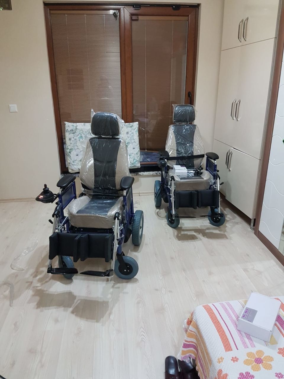 Kocaeli'ne 2 adet Akülü Tekerlekli Sandalye teslim edildi