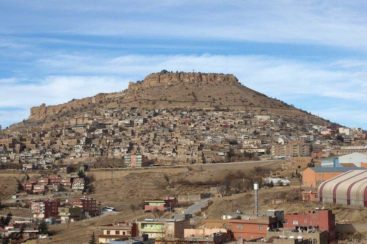 MARDİN YEŞİLLİ TEKERLEKLİ SANDALYE