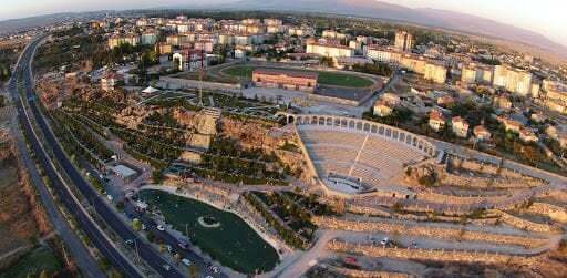 NİĞDE BOR TEKERLEKLİ SANDALYE