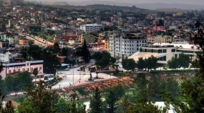 OSMANİYE KADİRLİ TEKERLEKLİ SANDALYE