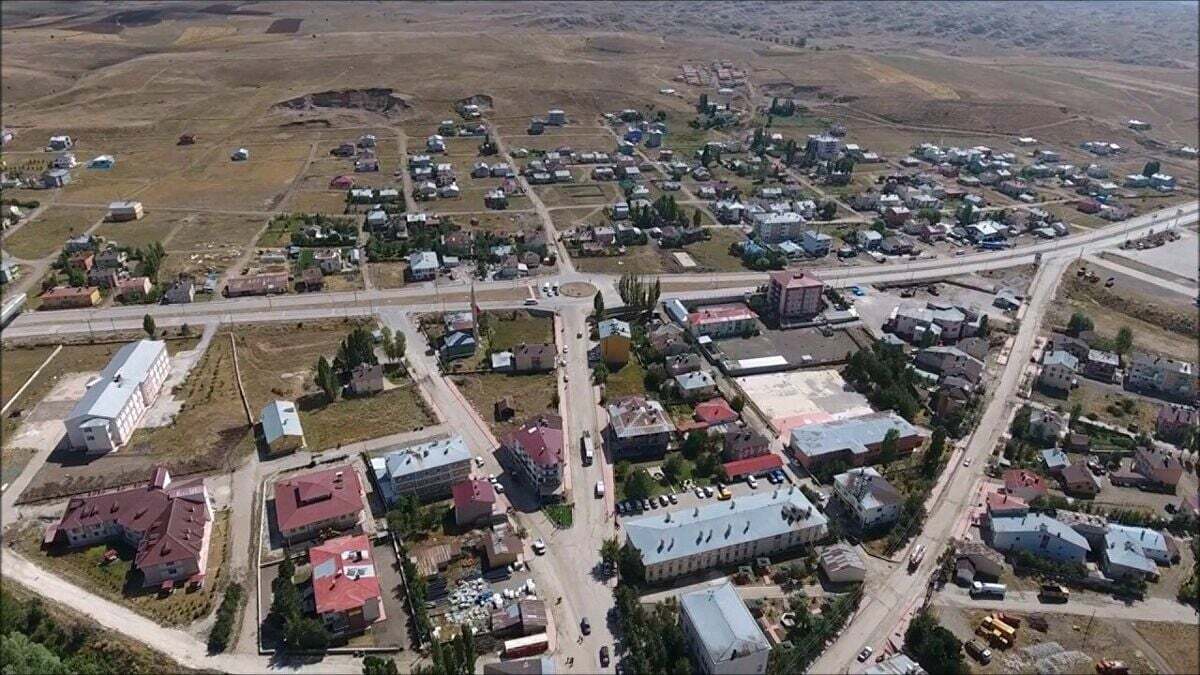 SİVAS İMRANLI TEKERLEKLİ SANDALYE