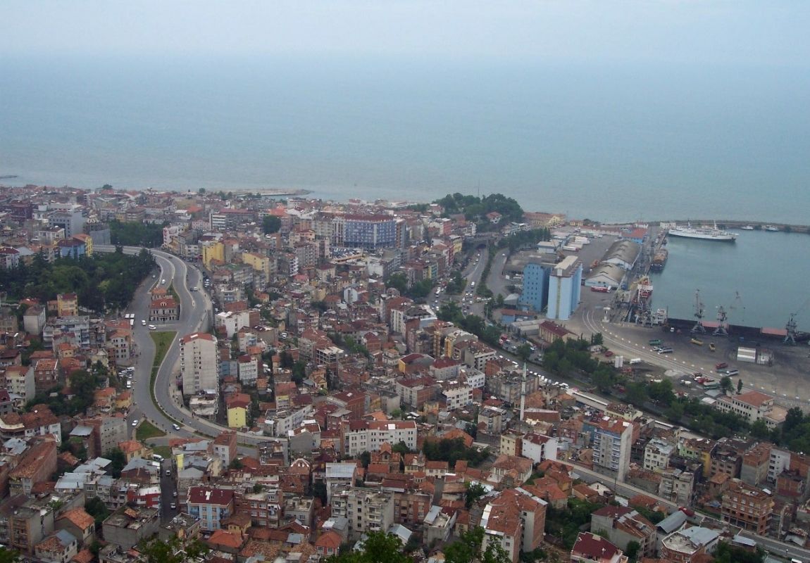 TRABZON YOMRA TEKERLEKLİ SANDALYE