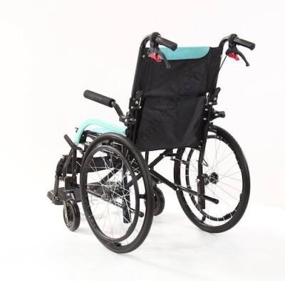 Wollex W864 Hafif (11.5 kg) Refakatçı Tekerlekli Sandalye - 4